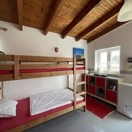 Apartamento Da Silva Surfcamp 7 Bettzimmer Mit Frühstück Lourinhã